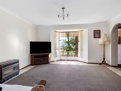 1 St John Grove, Hannans WA 6430