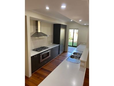 4 Savory Crescent, Yalyalup WA 6280