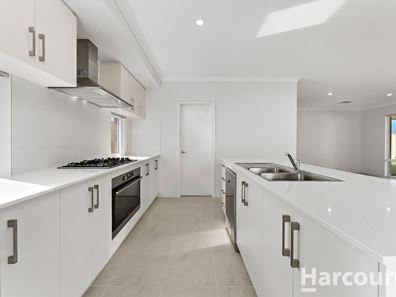 106 Dandaragan Drive, Dawesville WA 6211
