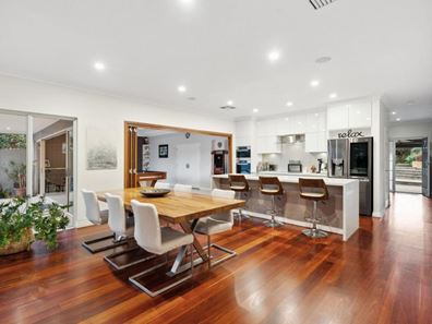 17 Cromford Way, Carine WA 6020