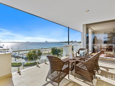 14/91 Esplanade, Rockingham WA 6168