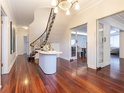 2 Mardella St, Coolbinia WA 6050