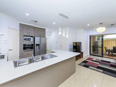 4A Ungaroo Road, Westminster WA 6061