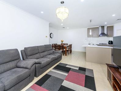 4A Ungaroo Road, Westminster WA 6061