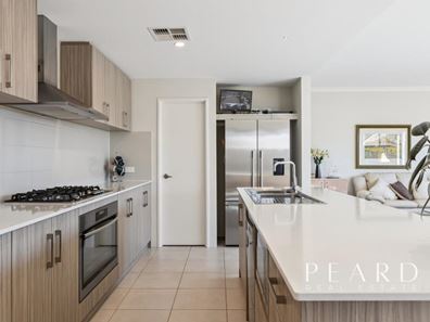 18 Costate Road, Jindalee WA 6036