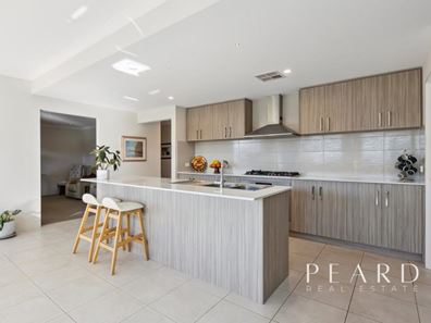 18 Costate Road, Jindalee WA 6036