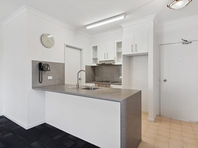 25/11 Regal Place, East Perth WA 6004
