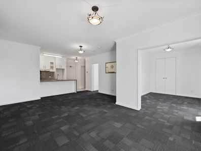 25/11 Regal Place, East Perth WA 6004