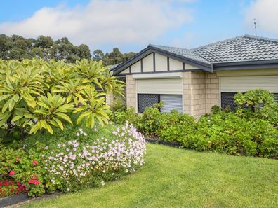 8 Petrel Cove, Geographe WA 6280