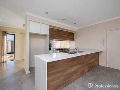 10/75 Hartfield Road, Forrestfield WA 6058