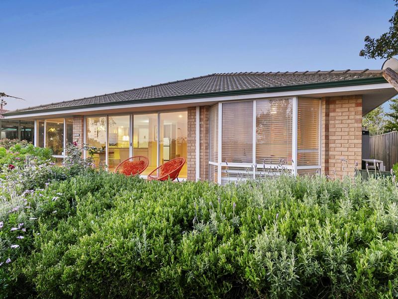 22 DORADO BEACH CRESCENT, Connolly