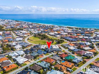 11 Binda Way, Halls Head WA 6210