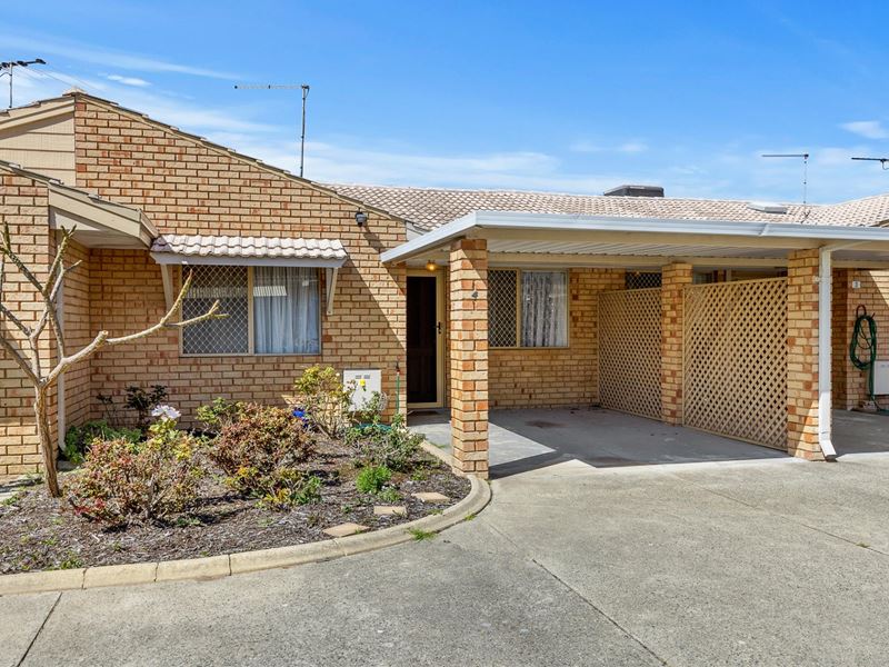 4/9 Louise  Street, Rockingham WA 6168
