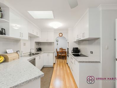 49 Chisham Avenue, Parmelia WA 6167