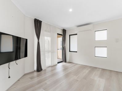 42/17 Southdown Place, Thornlie WA 6108