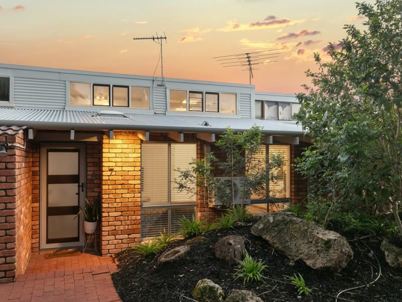 7/51 Abbett Street, Scarborough WA 6019