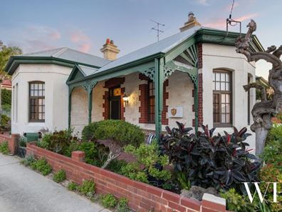 9 Stirling Street, Fremantle WA 6160