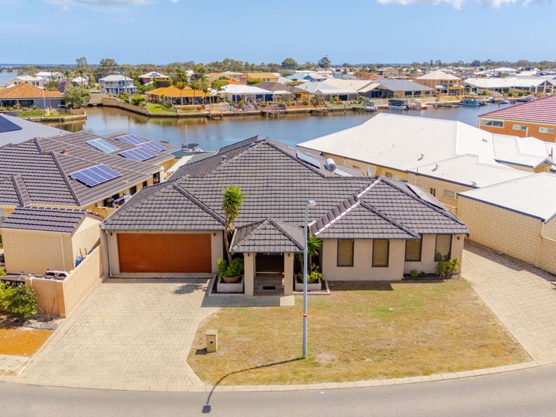 110 Murray Waters Boulevard, South Yunderup WA 6208