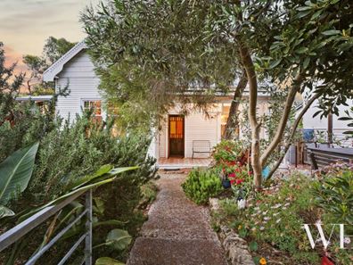 2 Hope Street, White Gum Valley WA 6162