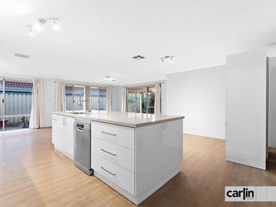 18 Caroline Crescent, Bertram WA 6167