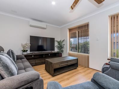 1/17 Attfield Street, Maddington WA 6109