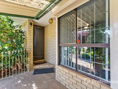 1 Dagenham Crescent, Midvale WA 6056