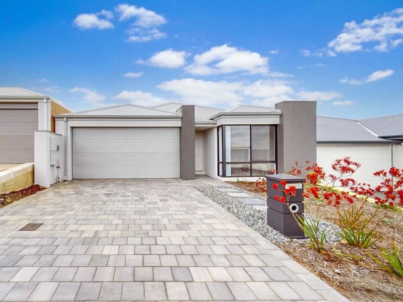 12 Nerang Road, Yanchep WA 6035