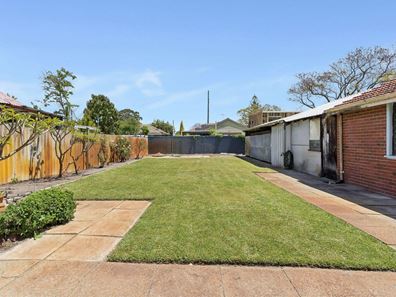 33 Hotham Street, Bayswater WA 6053