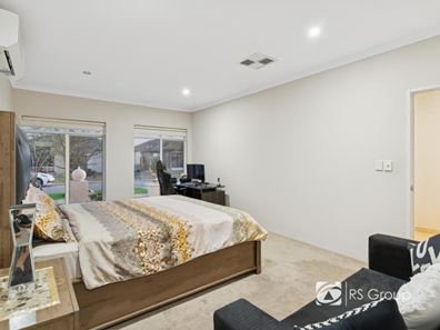 30 Limestone Rise, Piara Waters WA 6112