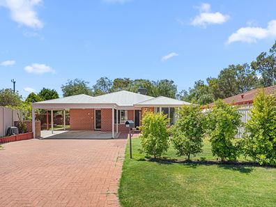 10 Shadwell Court, Caversham WA 6055