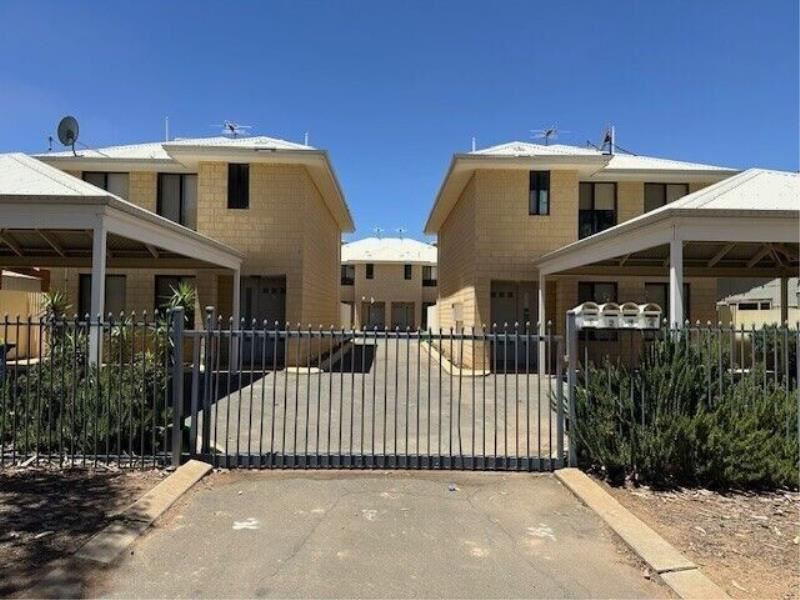 25 MacDonald St, Kalgoorlie WA 6430