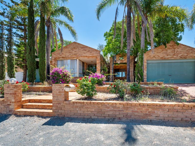 37 Tindals Crescent, Hannans