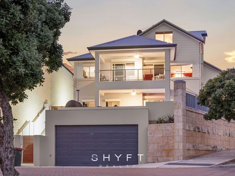15 Torquay Pass, Mindarie