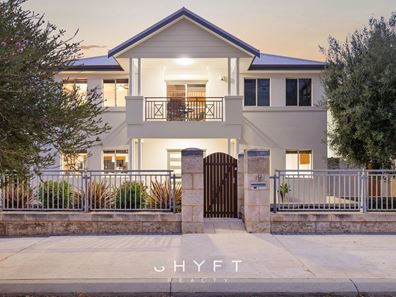 15 Torquay Pass, Mindarie WA 6030