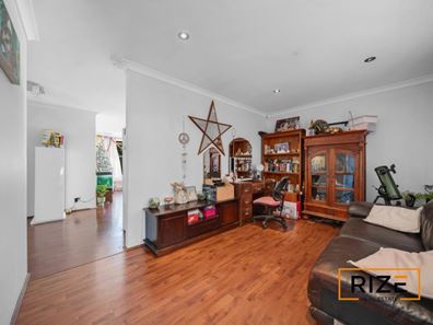 38 Mangrove Circuit, Banksia Grove WA 6031