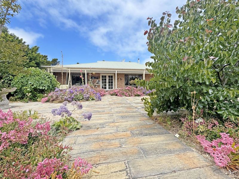 134 Lalor Drive, Windabout