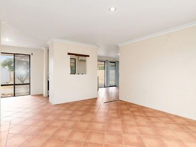 137 Braemore Street, Seville Grove WA 6112