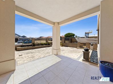 8 Adriatic Rise, Coogee WA 6166