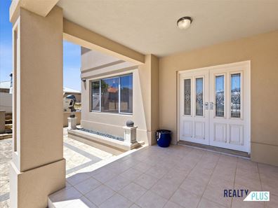 8 Adriatic Rise, Coogee WA 6166