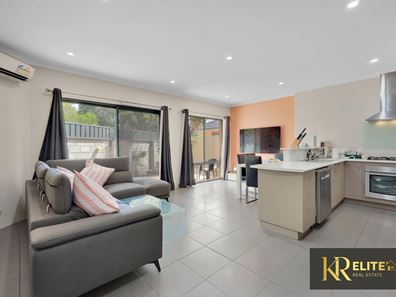1/18 Crossville Way, Success WA 6164