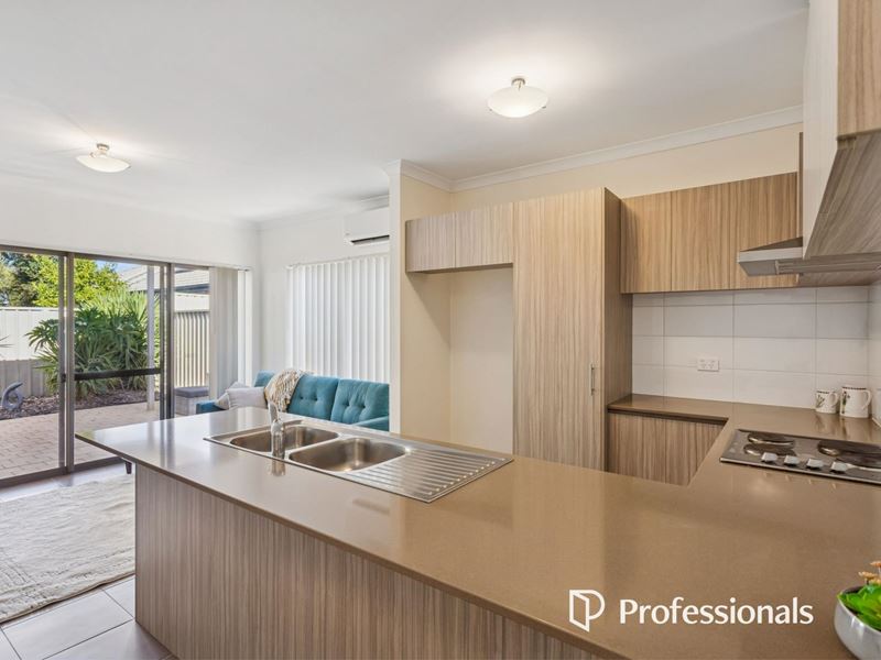 15C Sussex Road, Forrestfield WA 6058