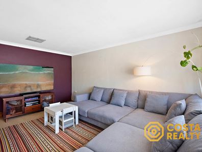 9 Kingston Place, Midland WA 6056