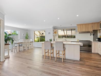 23 Galway Gardens, Warnbro WA 6169