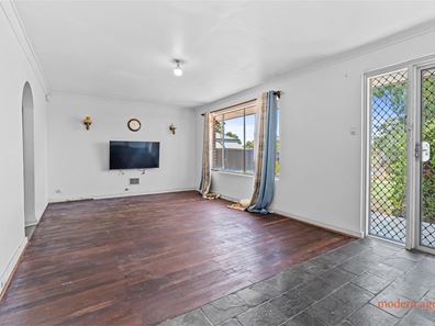 18 Linthorne Way, Balga WA 6061