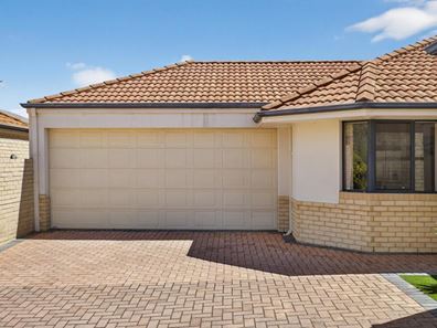 2/13 Santarosa Way, Stirling WA 6021