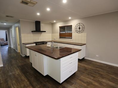 20 Grevillea Crescent, Kambalda West WA 6442