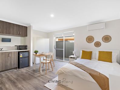 Room/5  12 Tangelo Grove, South Yunderup WA 6208