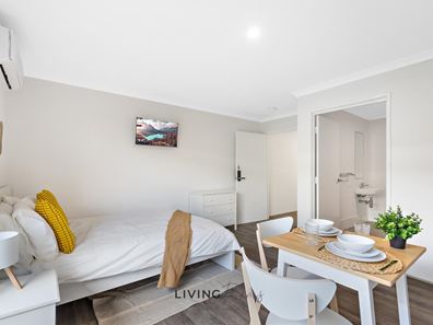Room/5  12 Tangelo Grove, South Yunderup WA 6208