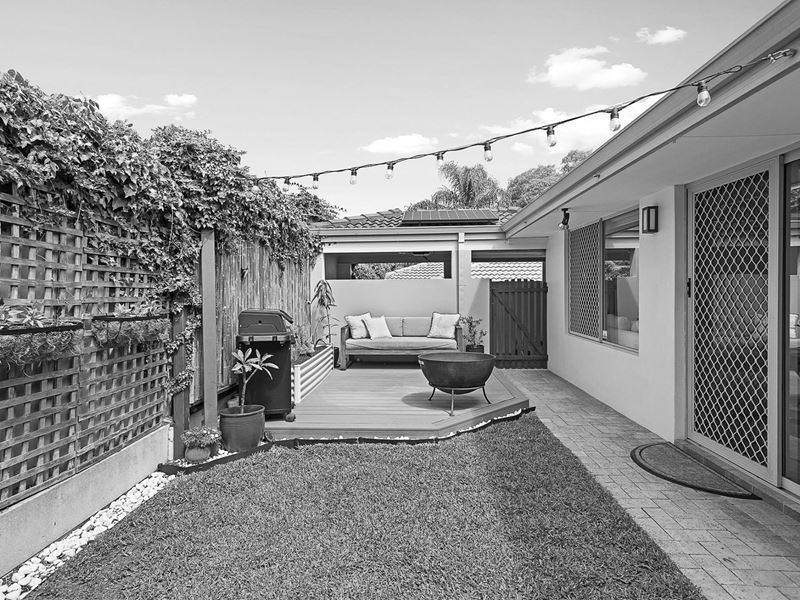 2/3 Helmsley Street, Scarborough WA 6019