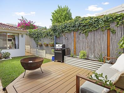 2/3 Helmsley Street, Scarborough WA 6019